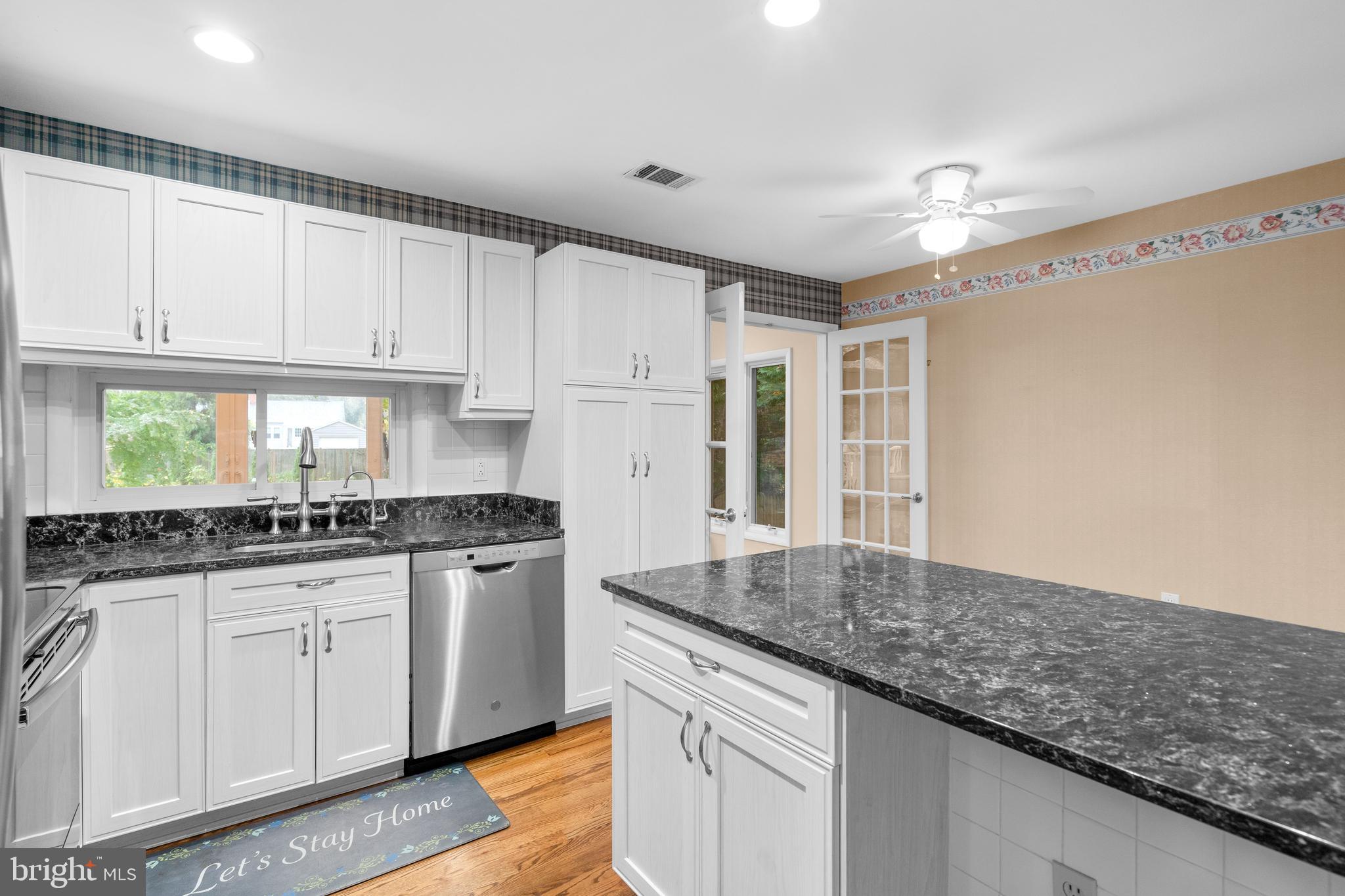HILLSMERE ESTATES - Residential