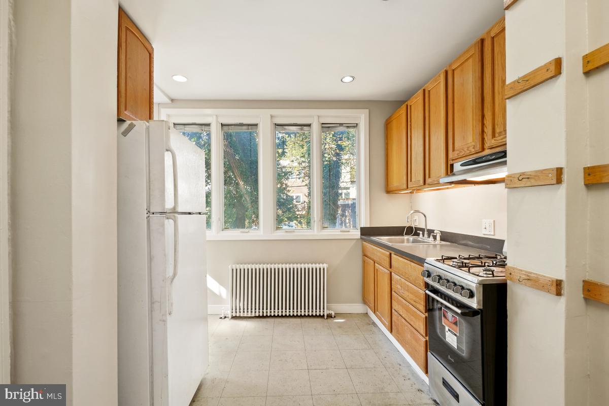 WOODLEY PARK - Residential Income