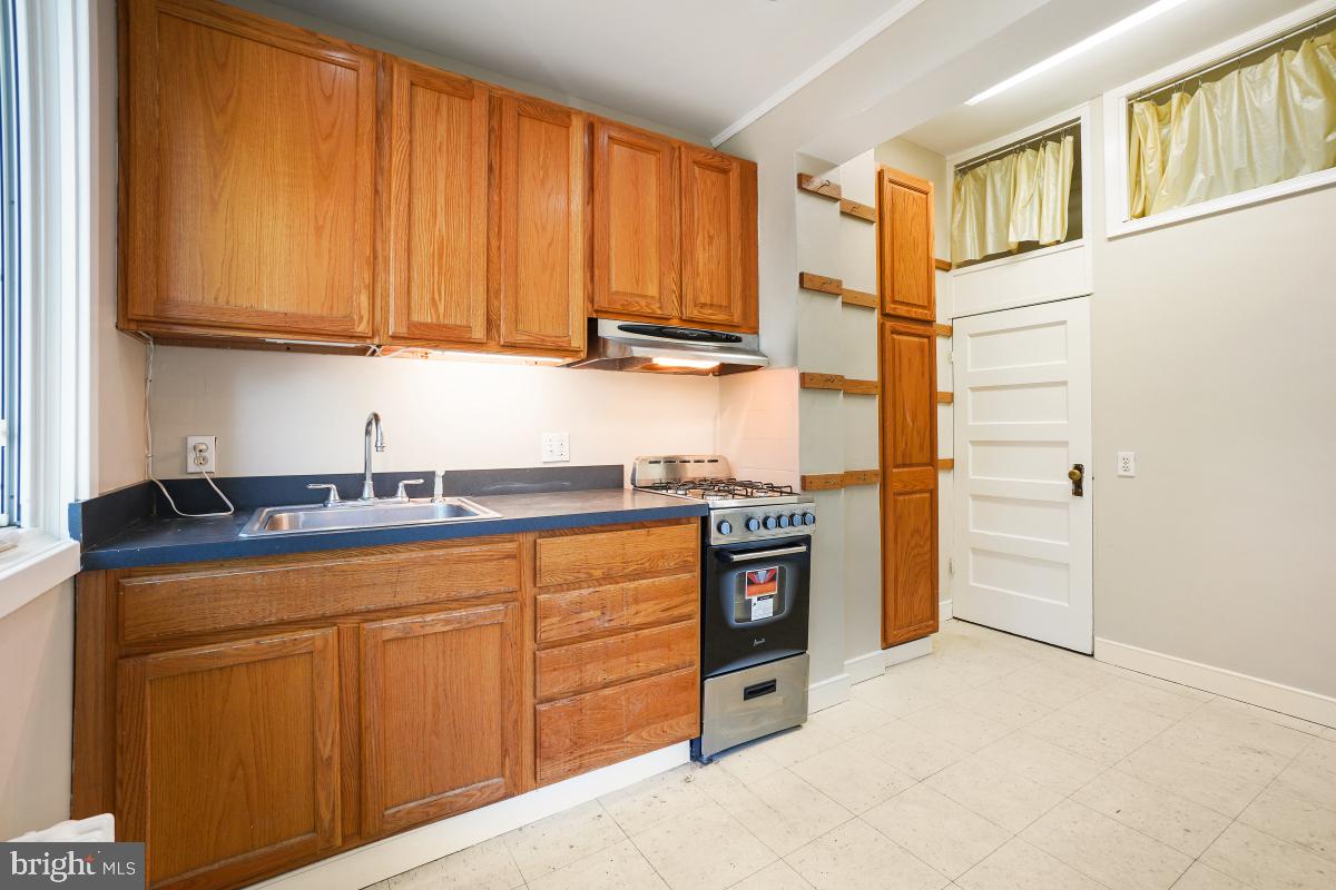 WOODLEY PARK - Residential Income