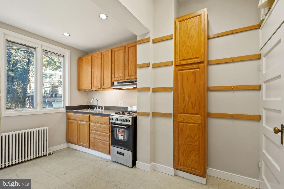 WOODLEY PARK - Residential Income
