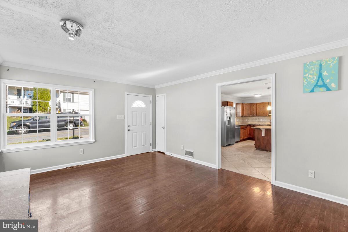 BRUNSWICK - Residential