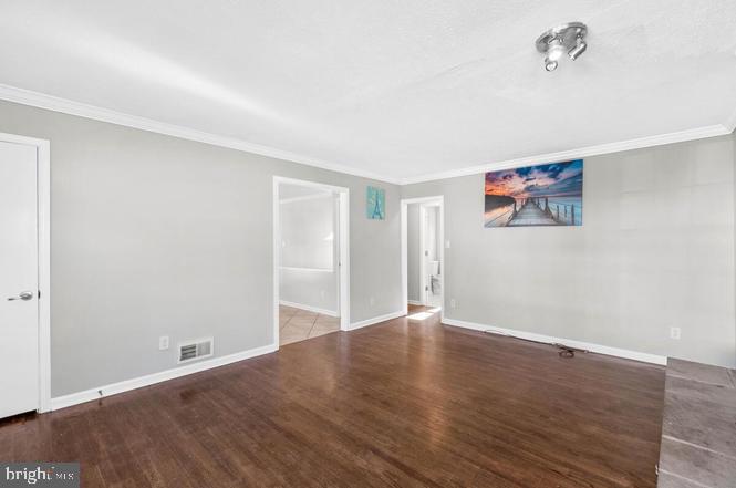 BRUNSWICK - Residential