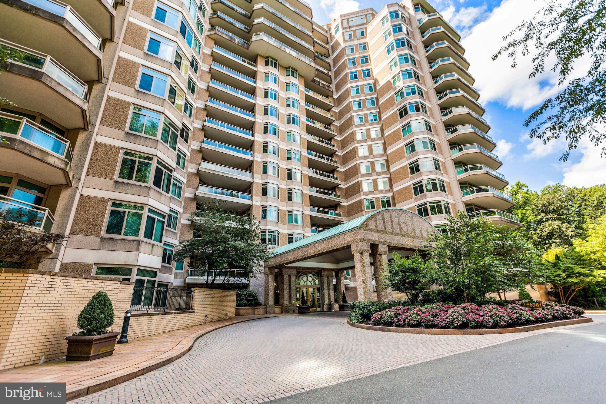 SOMERSET HOUSE CONDOS - Residential