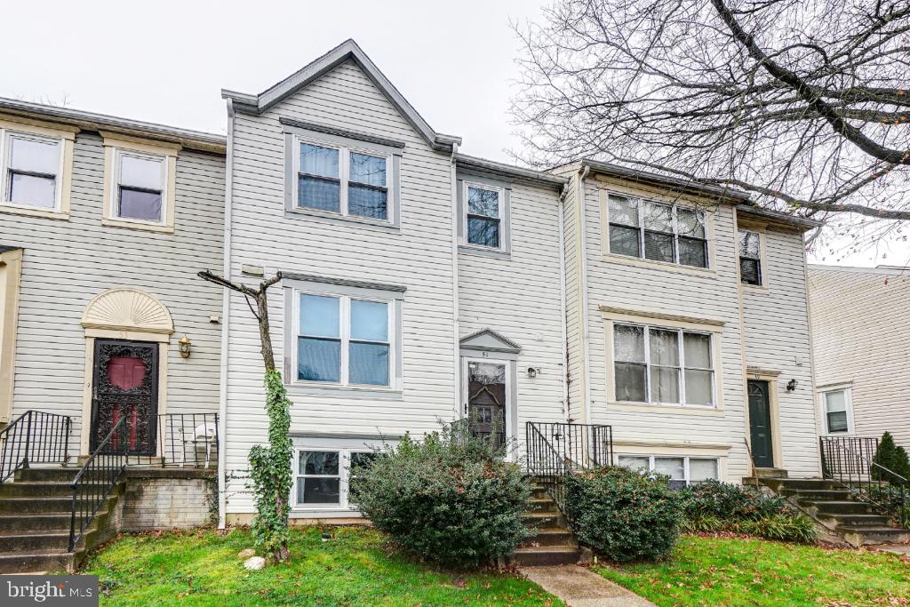 Beautifully upgraded 3 level townhome in Kinsman Farm neighborhood.   4 BR / 2.5 BA,  upgraded kitchen with custom cabinets, granite countertops and stainless steel appliances. Separate living and dining rooms. Gorgeous hardwood floors, spacious bedrooms,  walkout basement level, huge deck off kitchen perfect for BBQ & entertaining. Includes 2 reserved parking spaces.