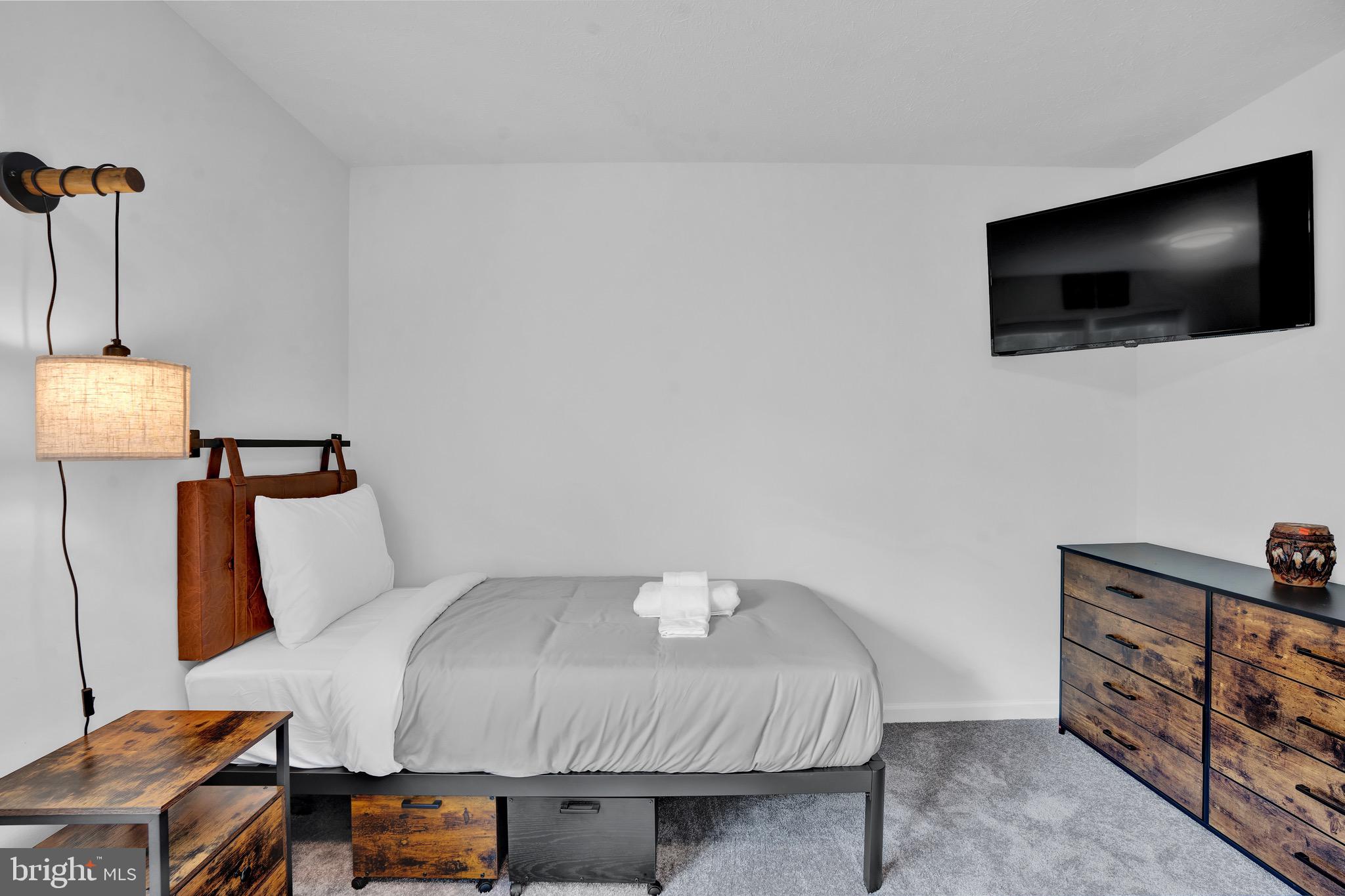 POCONO COUNTRY PLACE - Residential