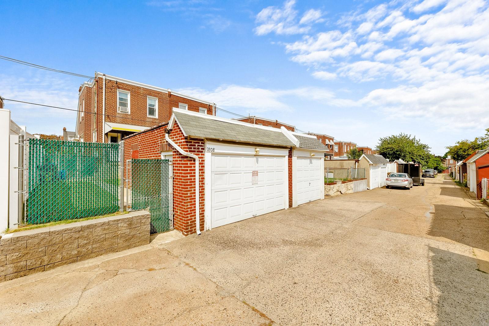 RHAWNHURST - Residential