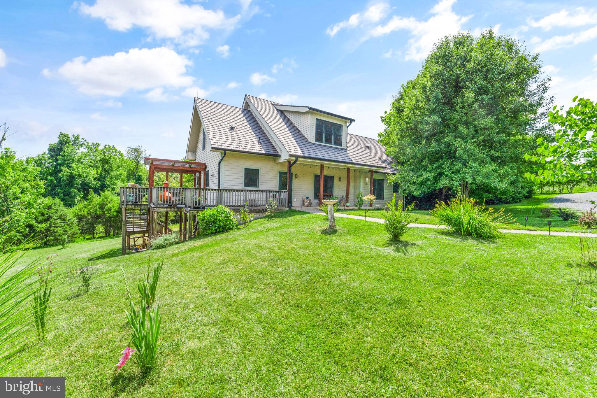 ECOVILLAGE - Residential Lease
