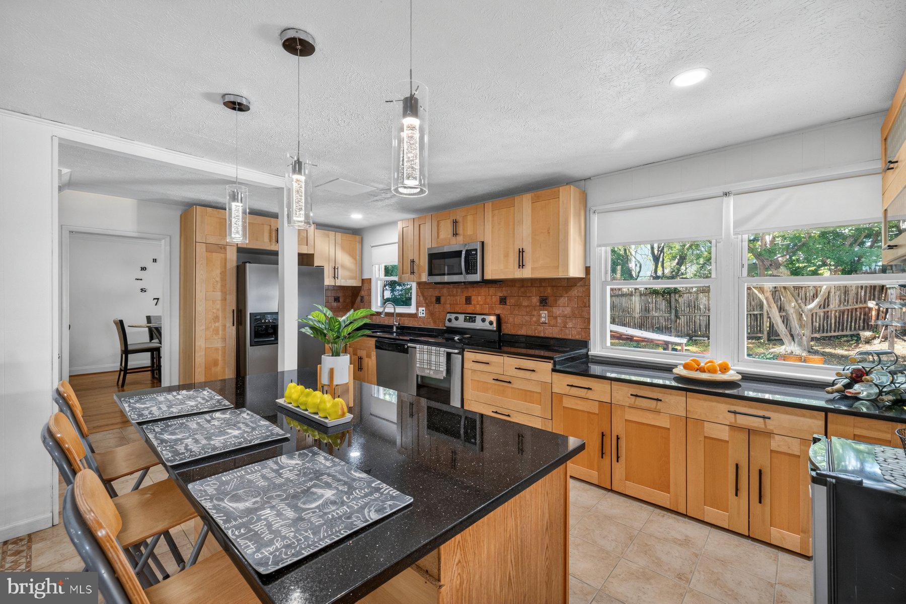 FOREST GLEN KNOLLS - Residential