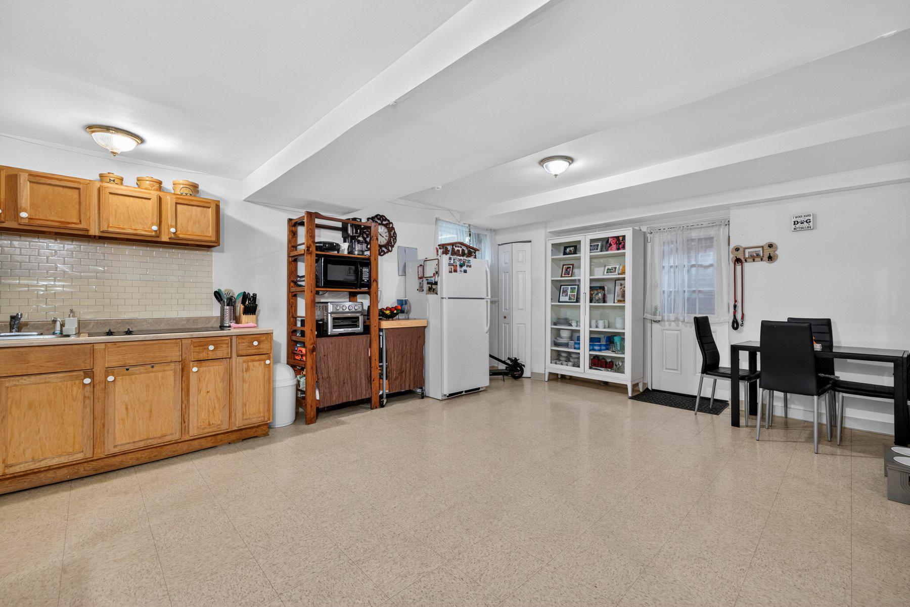 FOREST GLEN KNOLLS - Residential