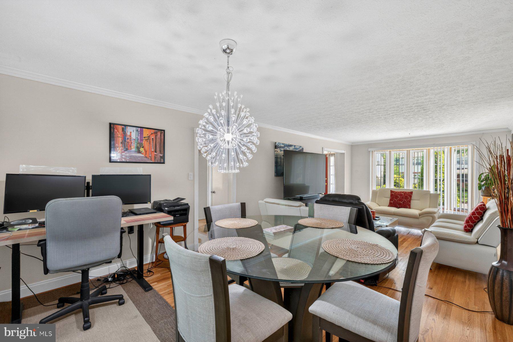 FOREST GLEN KNOLLS - Residential