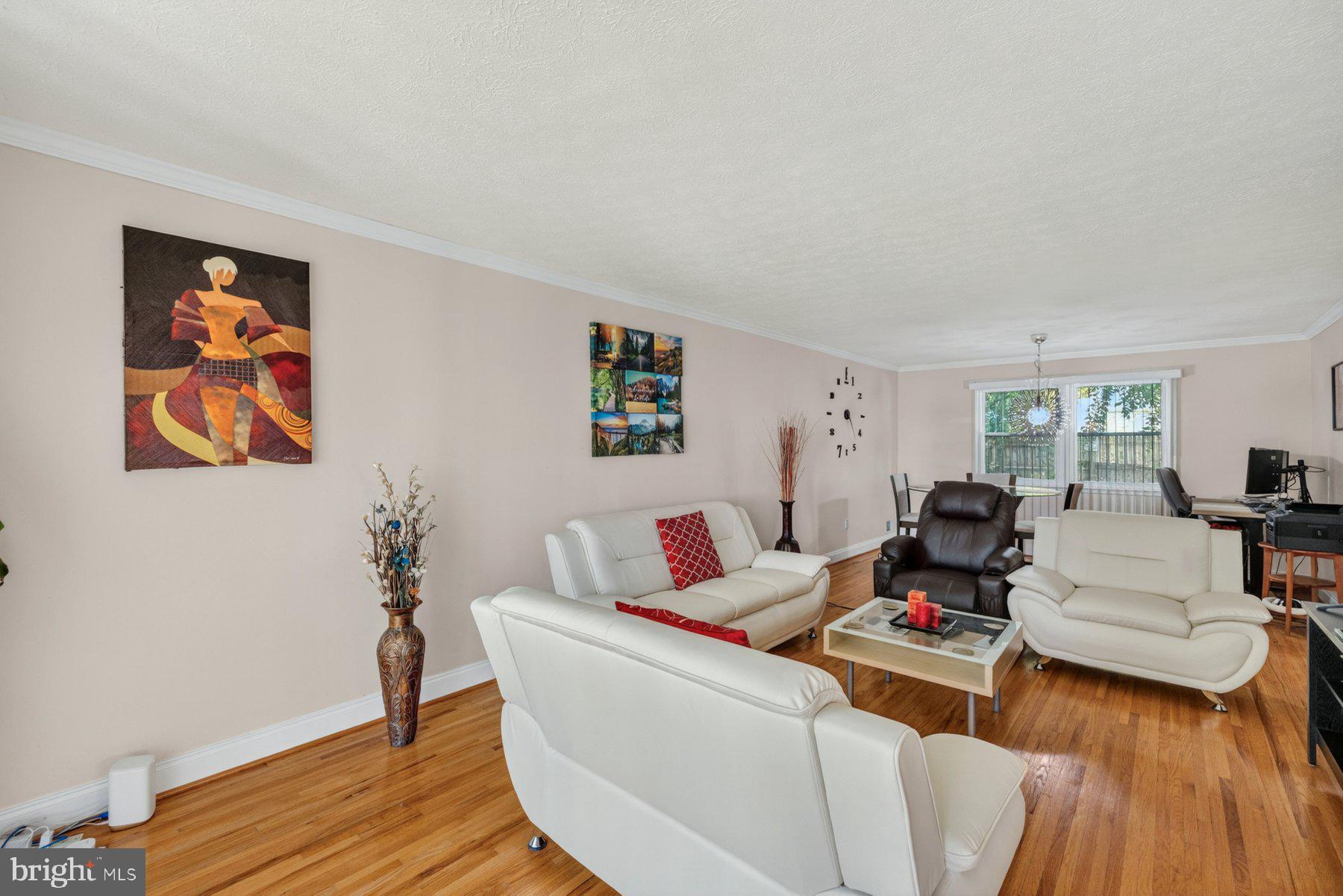 FOREST GLEN KNOLLS - Residential