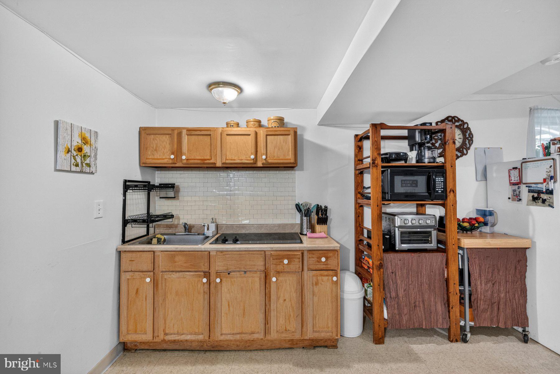 FOREST GLEN KNOLLS - Residential