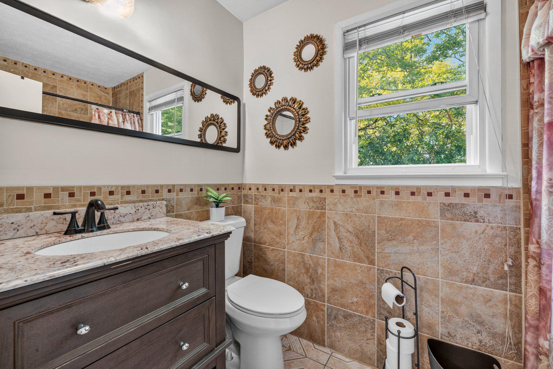 FOREST GLEN KNOLLS - Residential