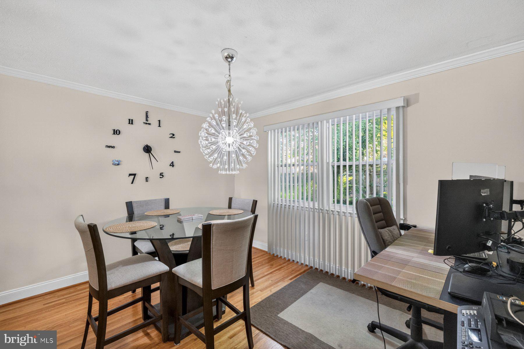 FOREST GLEN KNOLLS - Residential