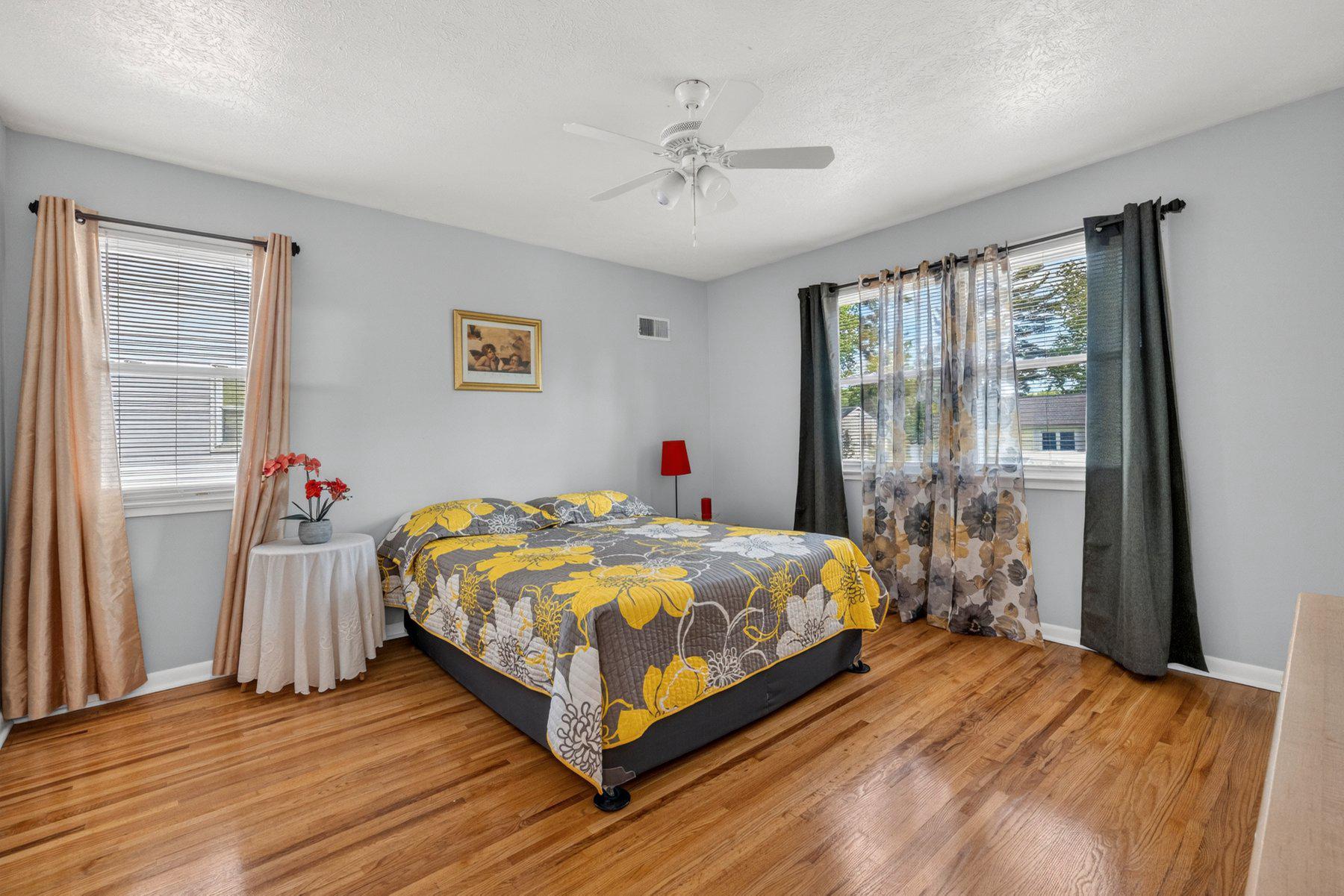 FOREST GLEN KNOLLS - Residential