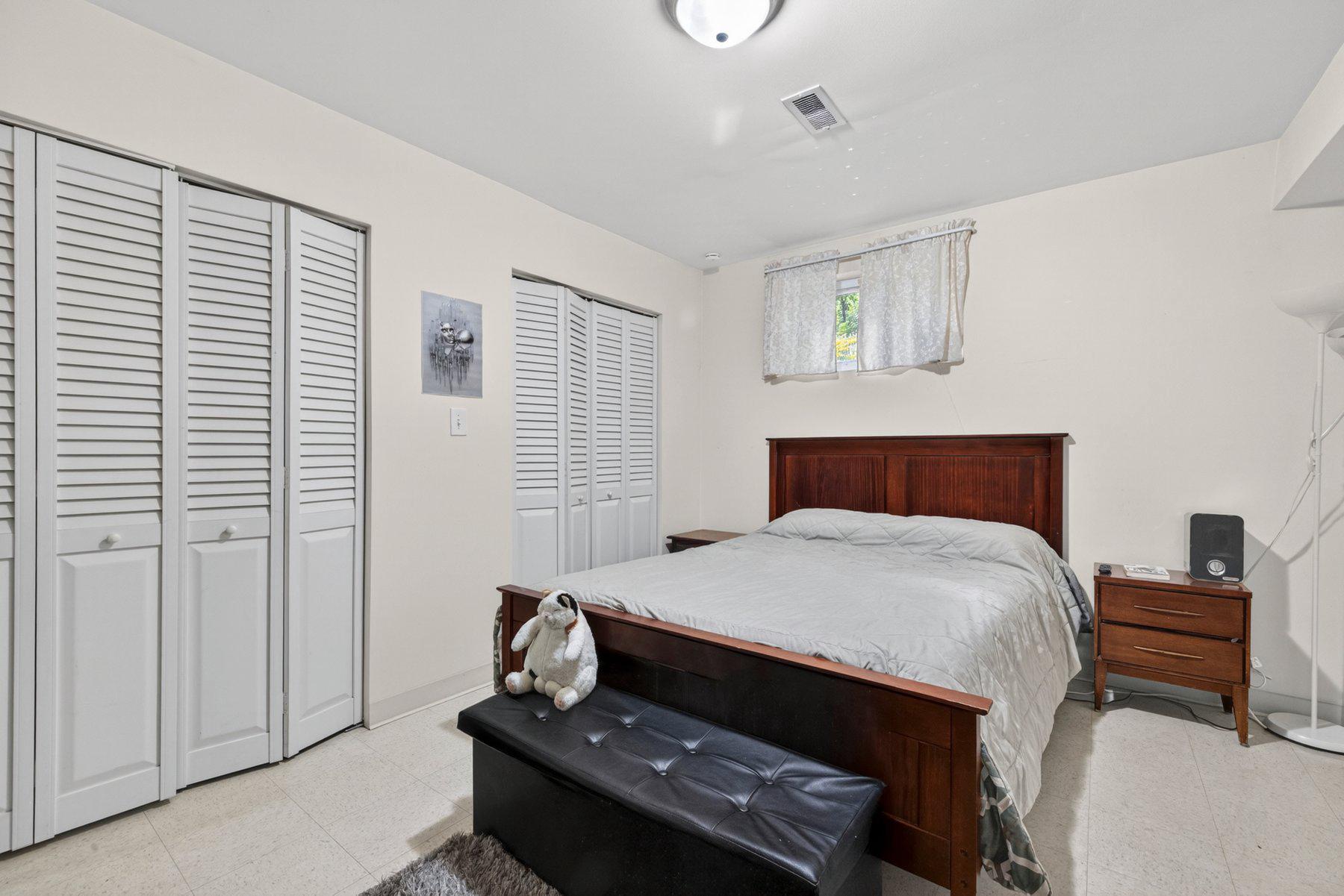 FOREST GLEN KNOLLS - Residential