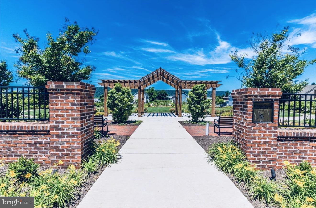 BRUNSWICK CROSSING - Residential