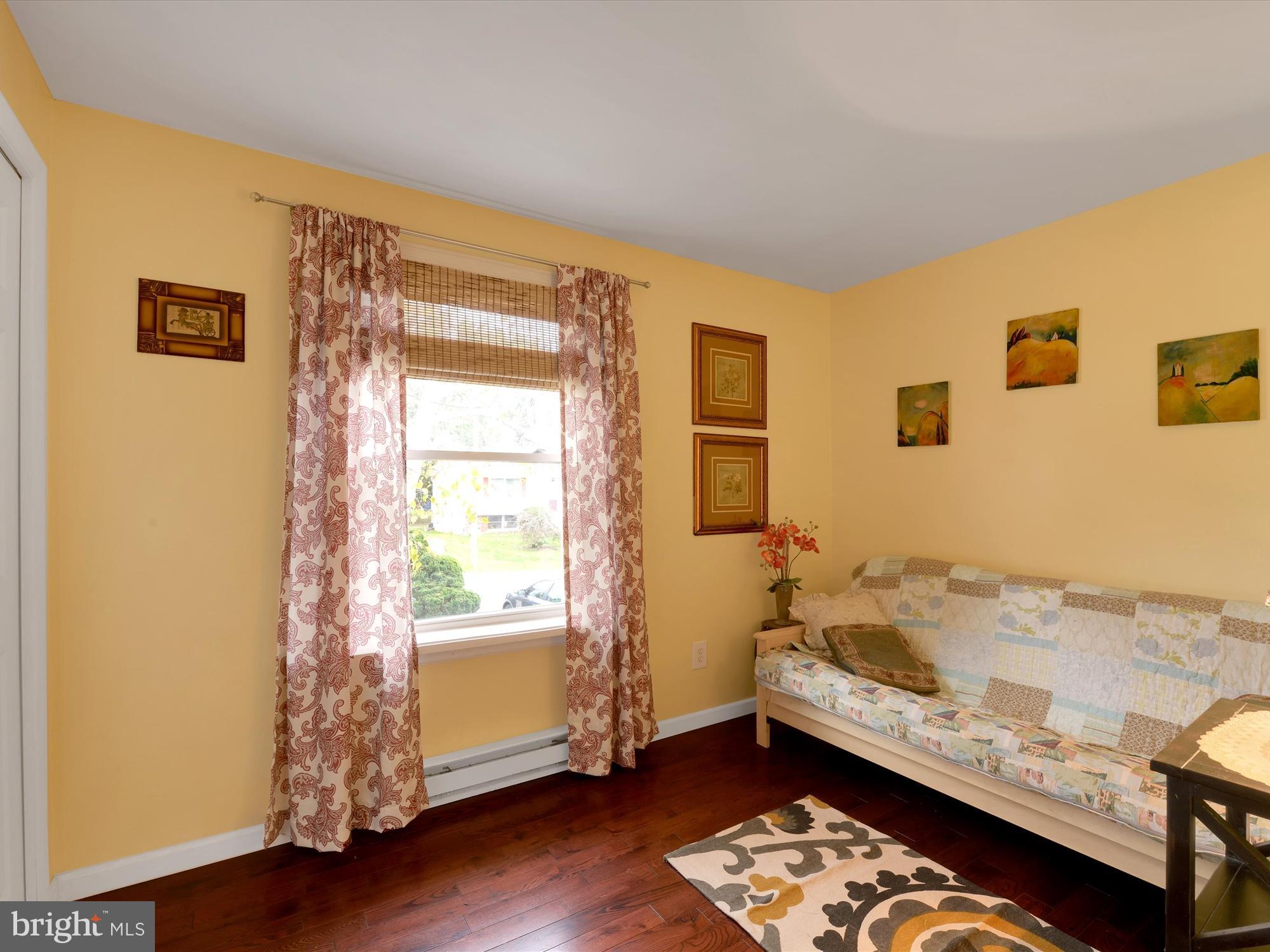 SPRING MEADOW - Residential