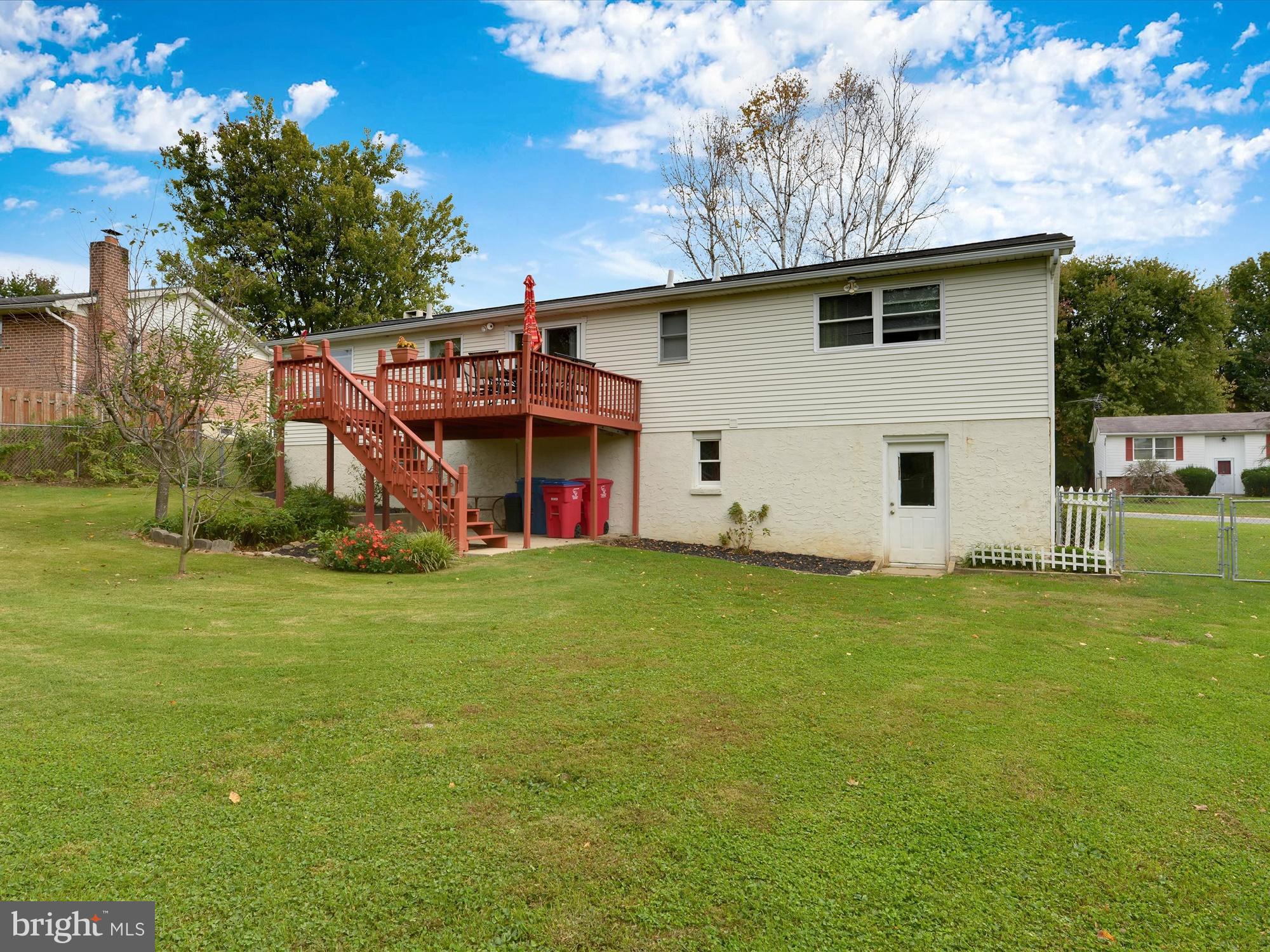 SPRING MEADOW - Residential