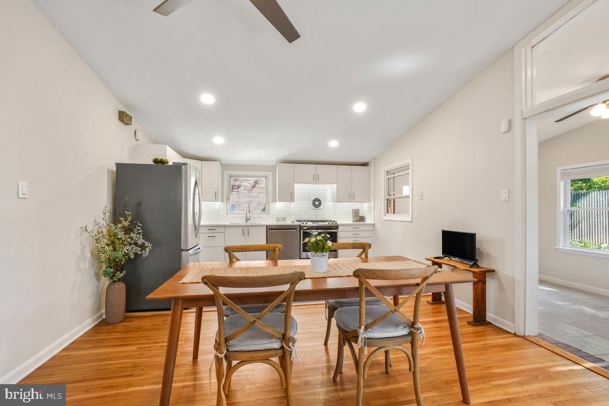 ROCK CREEK PALISADES - Residential