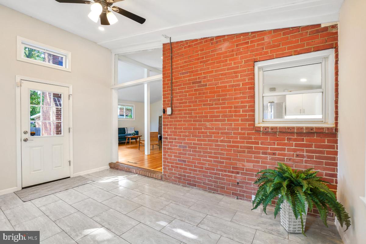 ROCK CREEK PALISADES - Residential