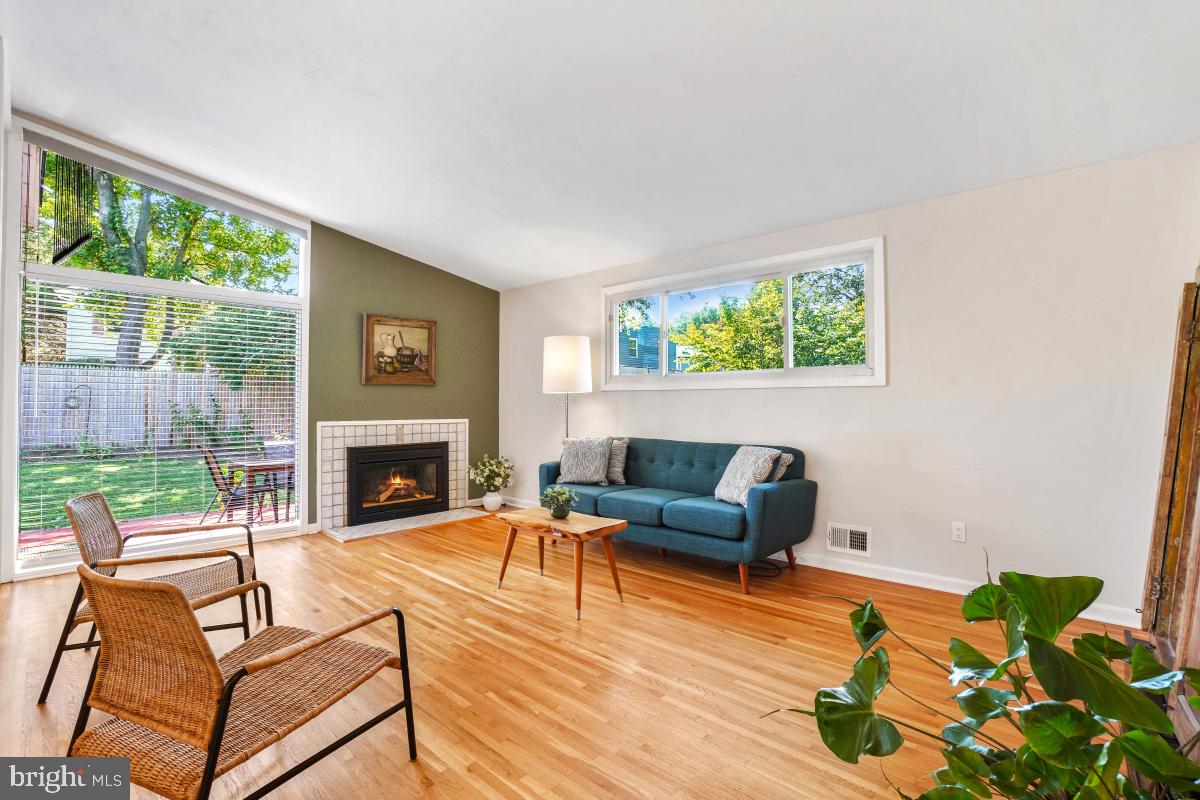 ROCK CREEK PALISADES - Residential