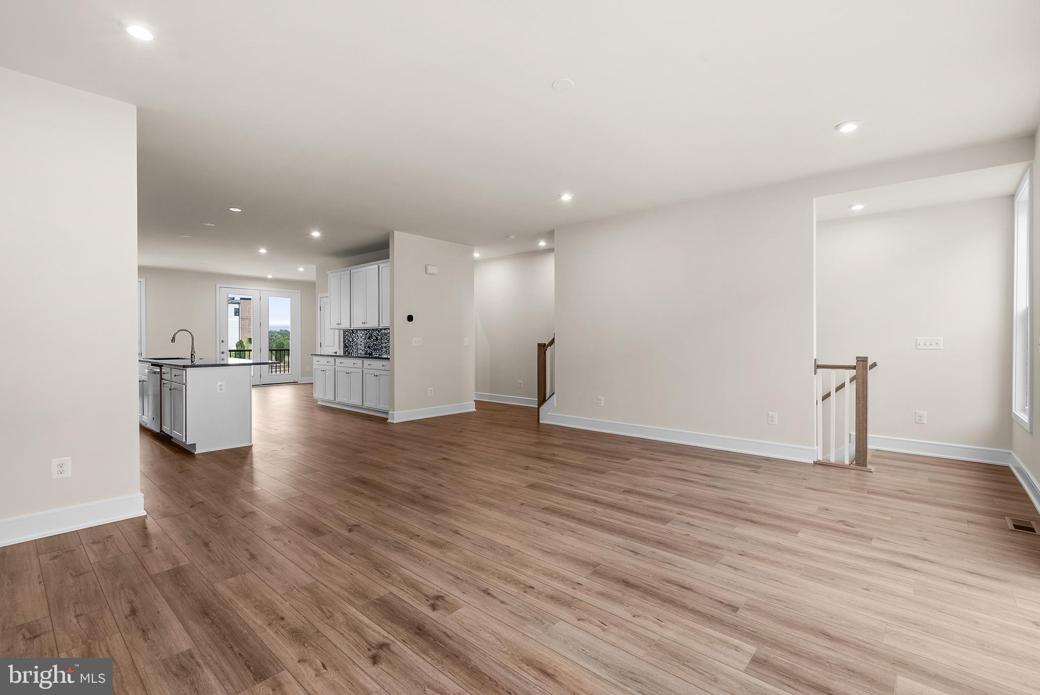 DEMOTT & SILVER - Residential
