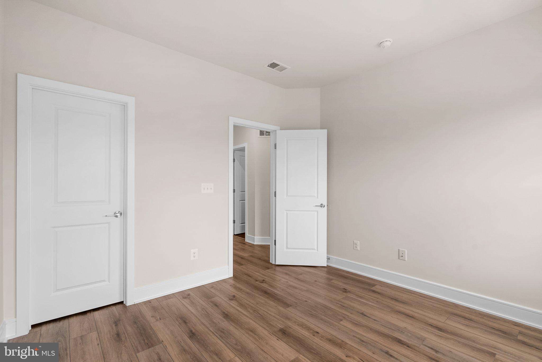 DEMOTT & SILVER - Residential