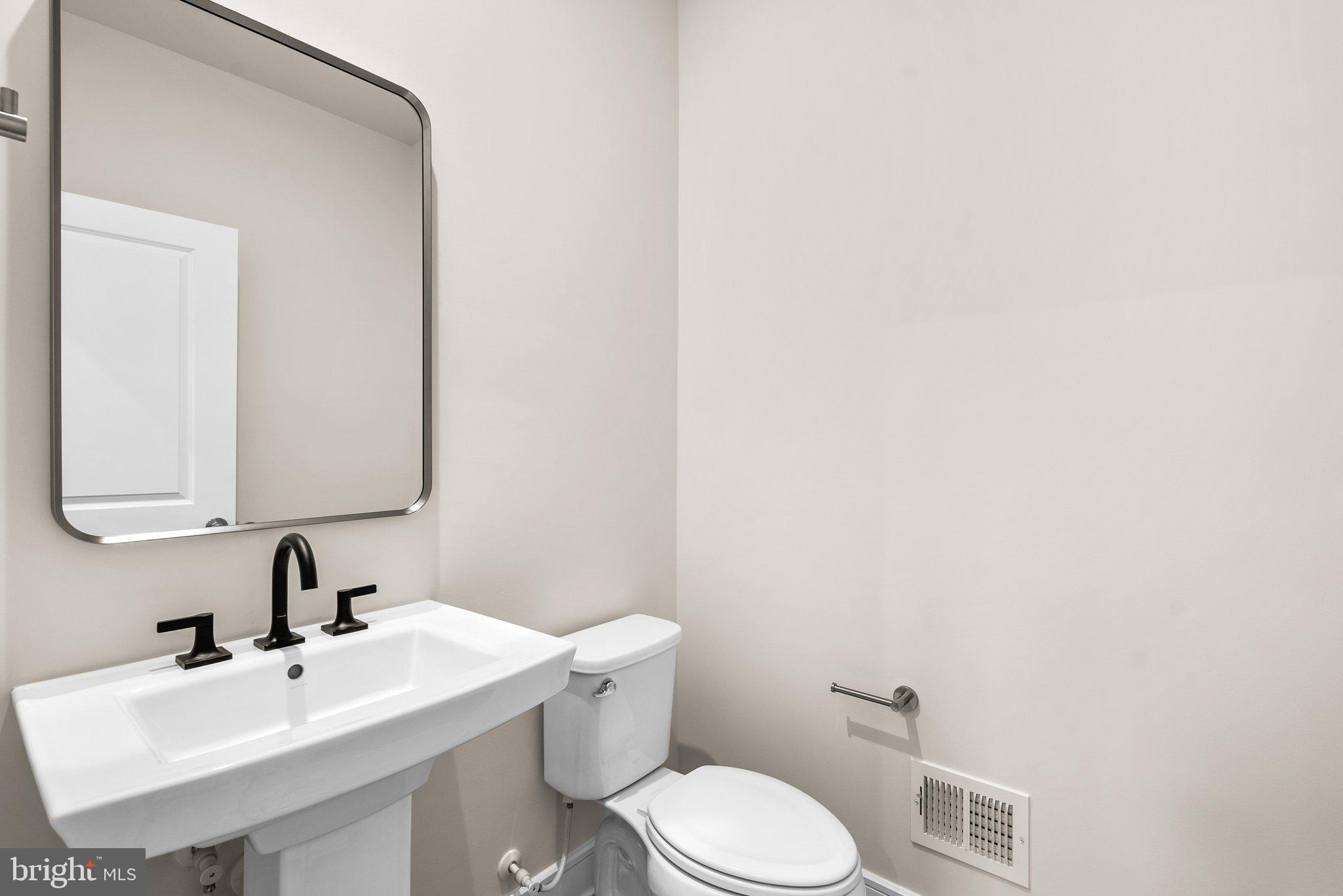 DEMOTT & SILVER - Residential