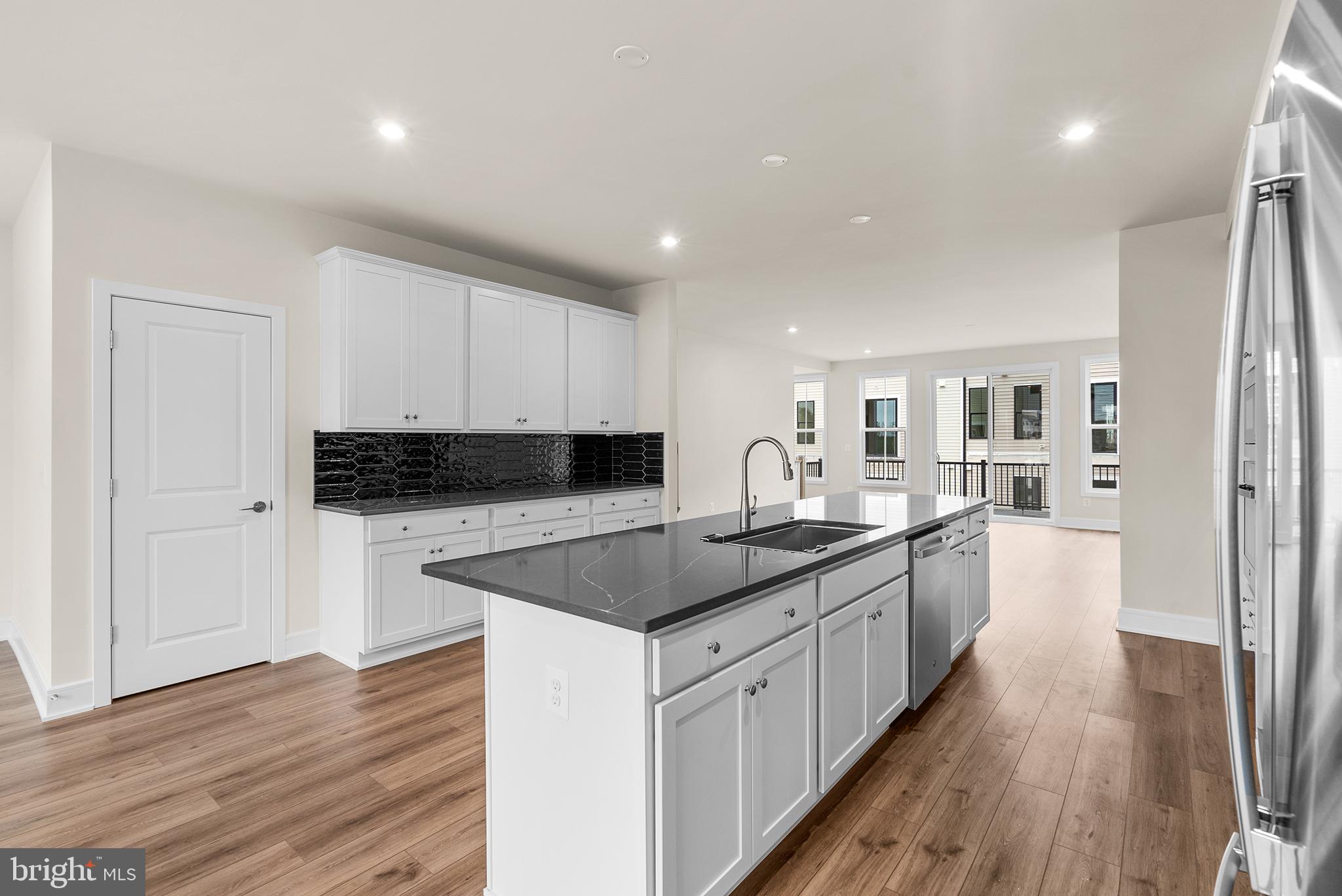 DEMOTT & SILVER - Residential