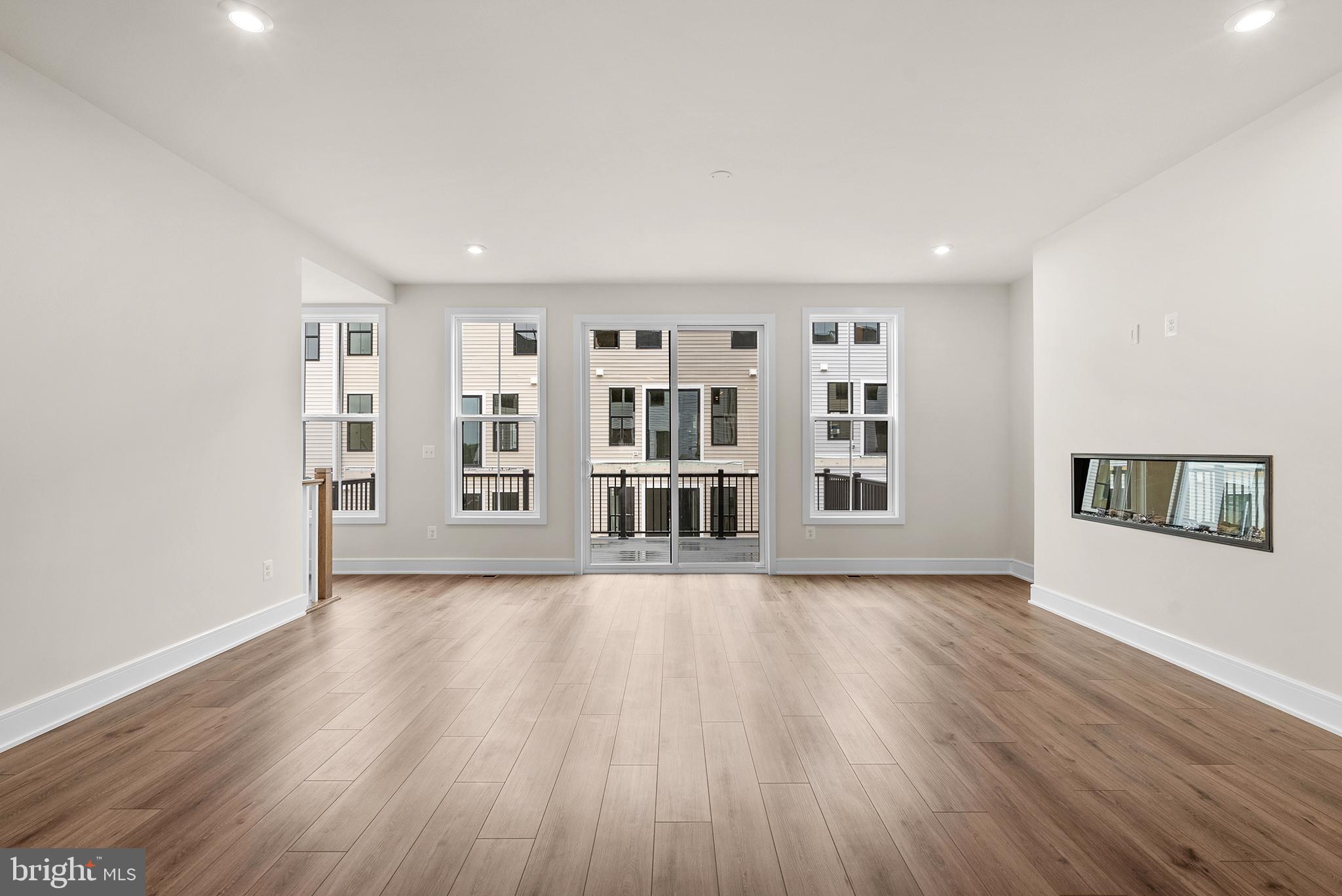 DEMOTT & SILVER - Residential