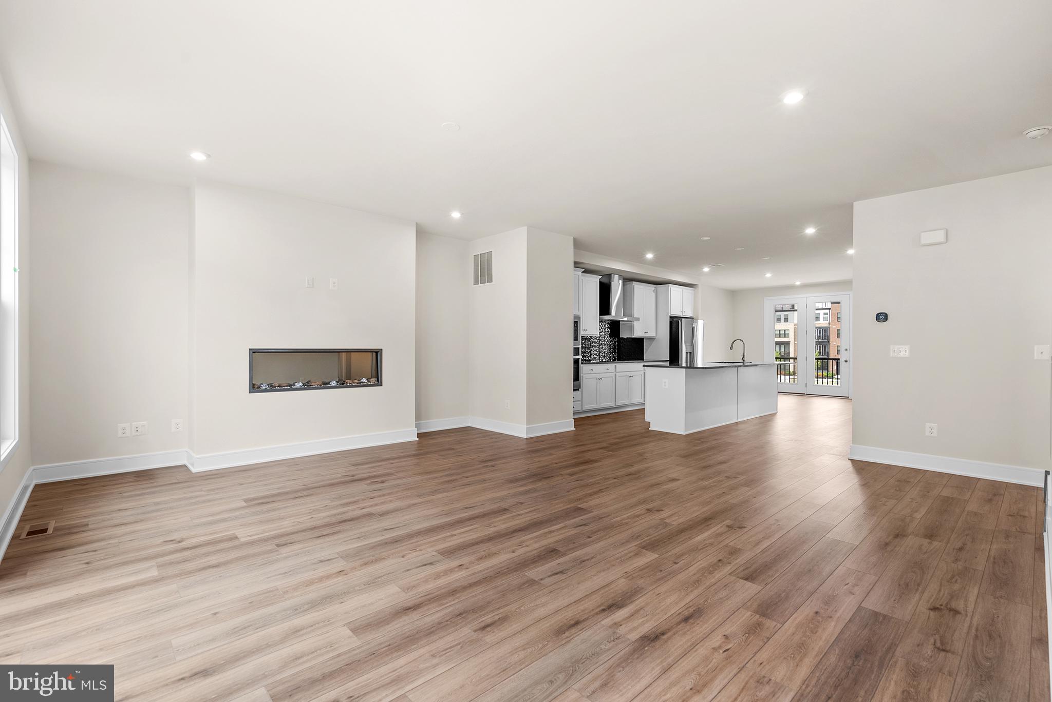 DEMOTT & SILVER - Residential