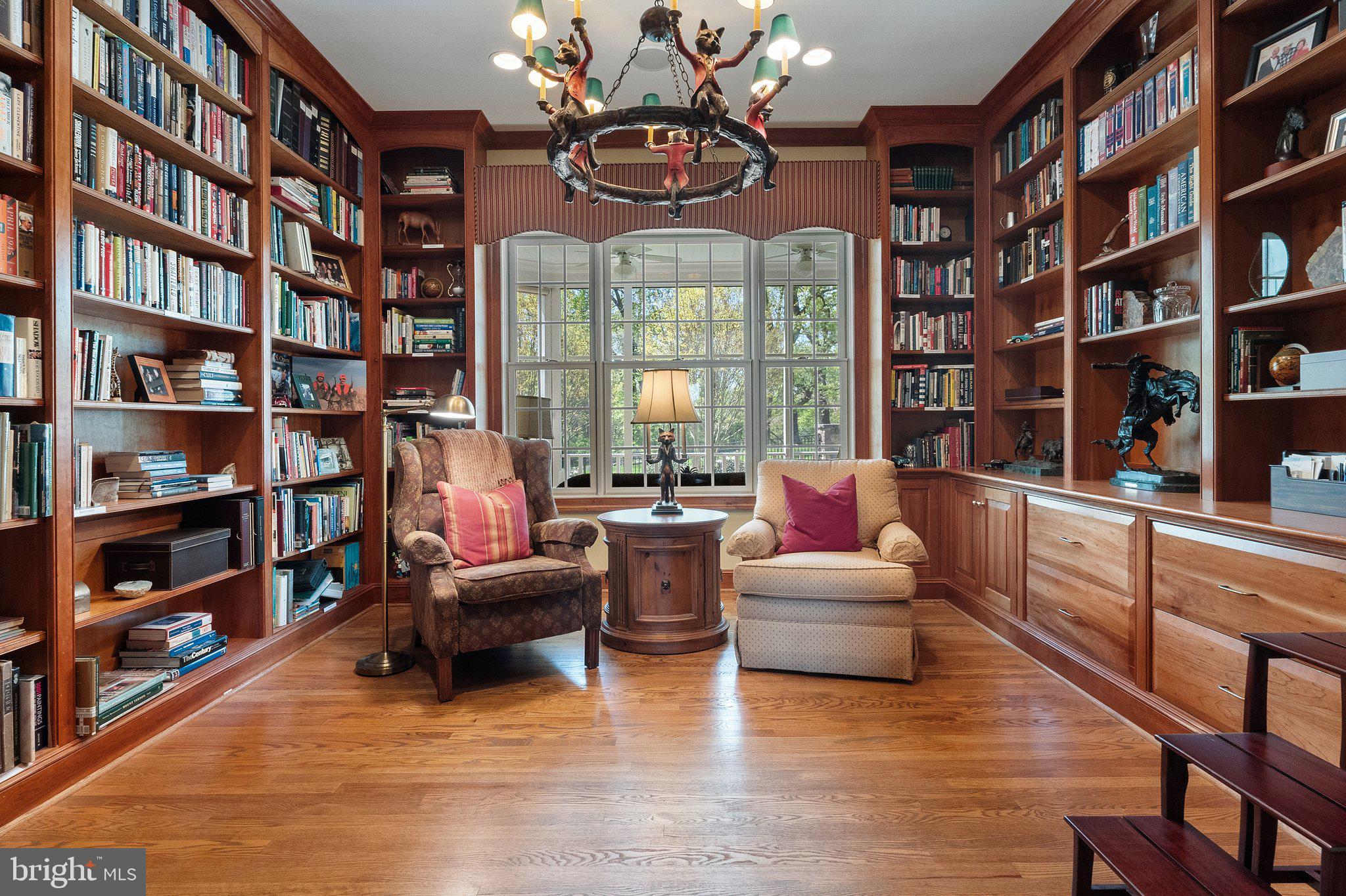 BEACON HILL - Residential