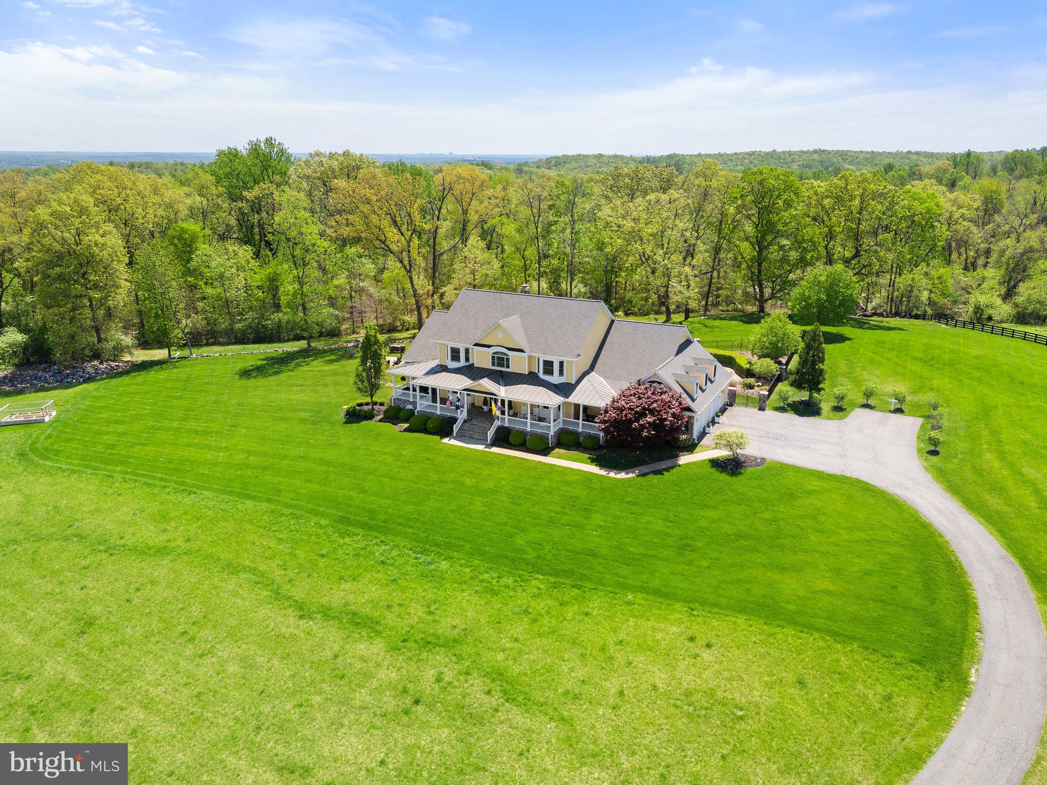 BEACON HILL - Residential