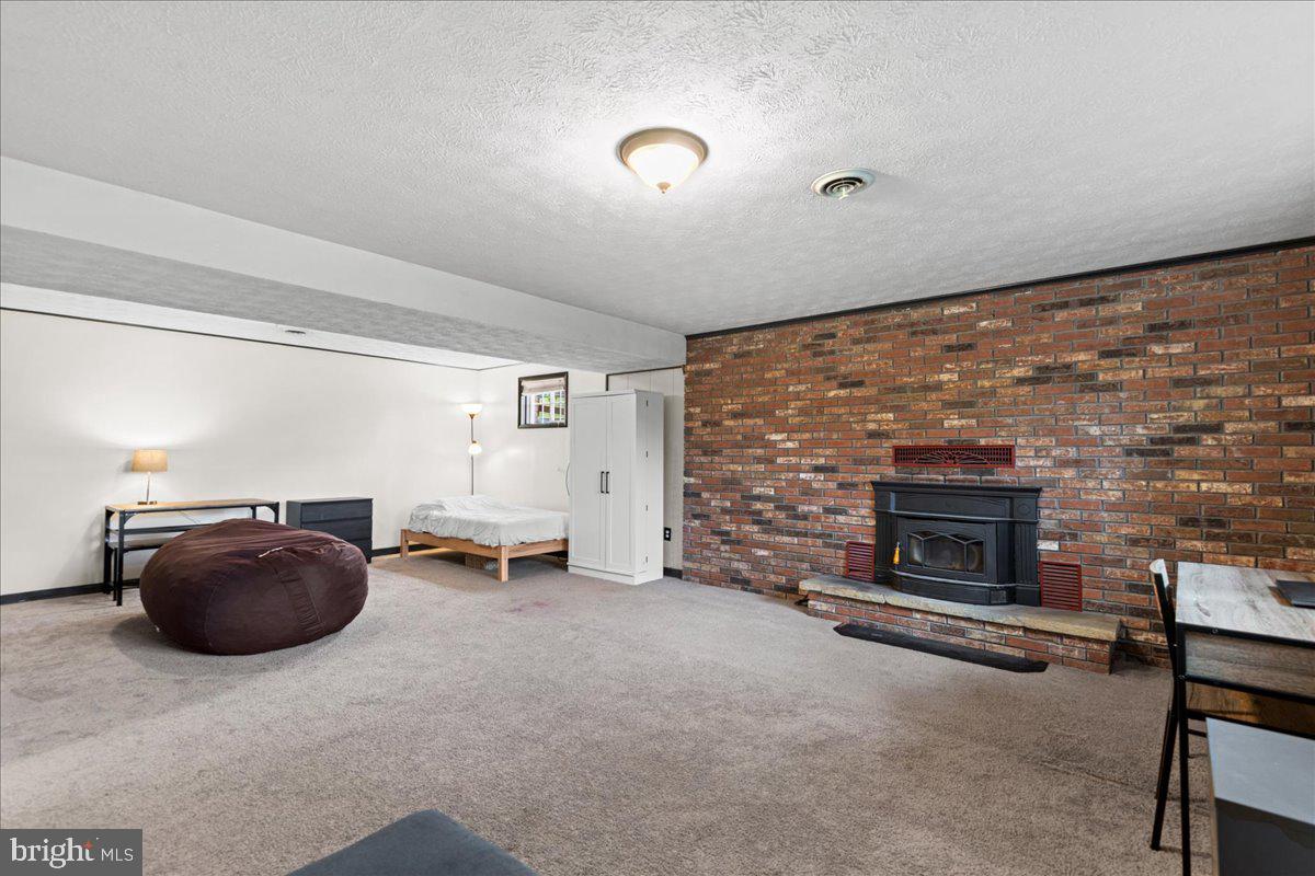BRADDOCK ESTATES - Residential