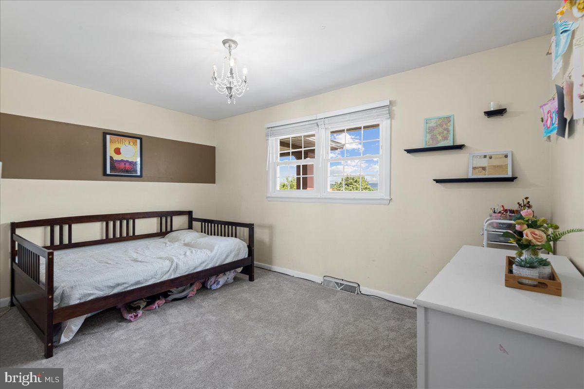 BRADDOCK ESTATES - Residential