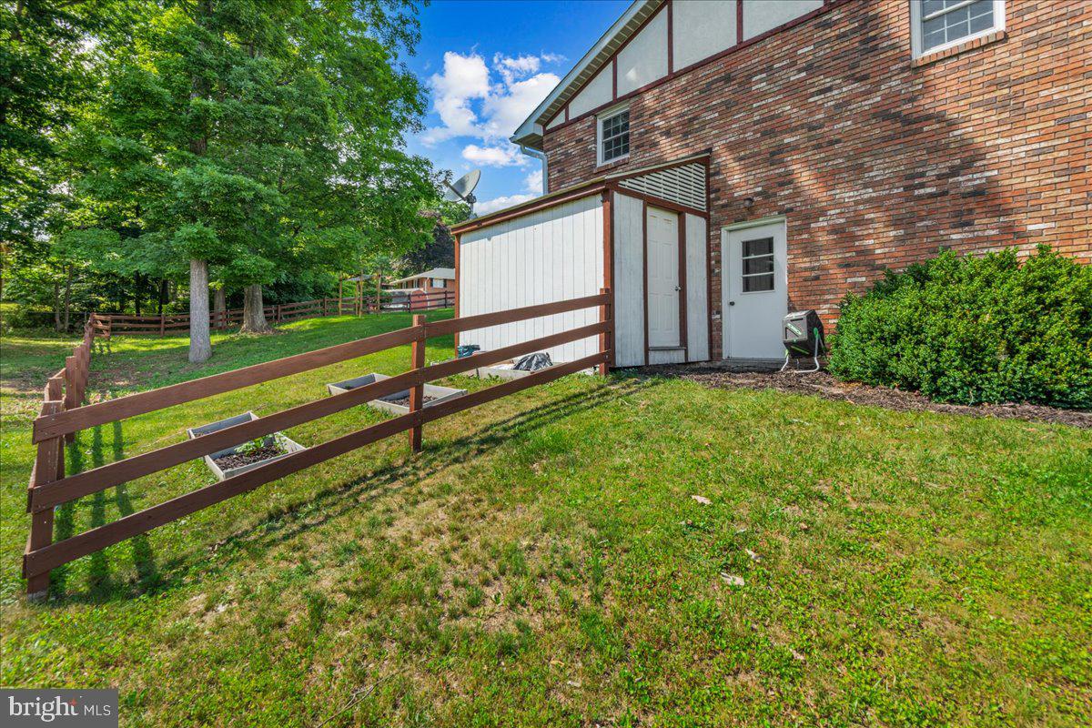 BRADDOCK ESTATES - Residential