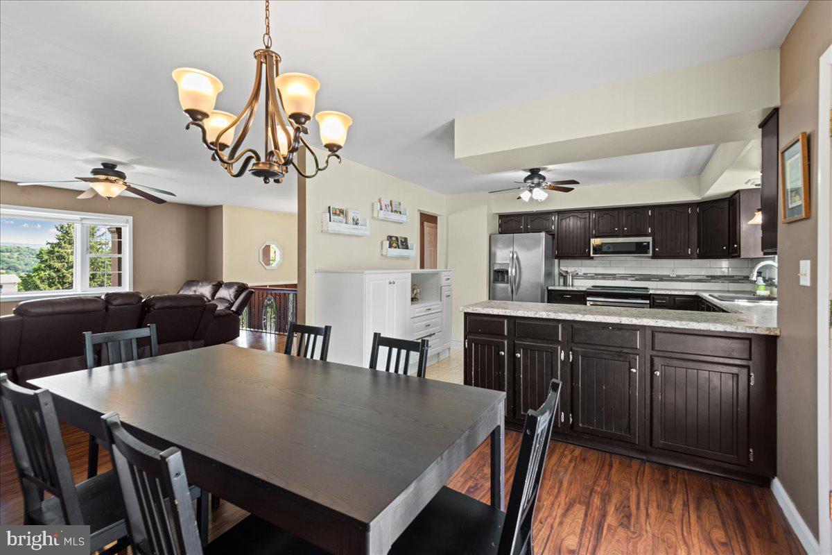 BRADDOCK ESTATES - Residential