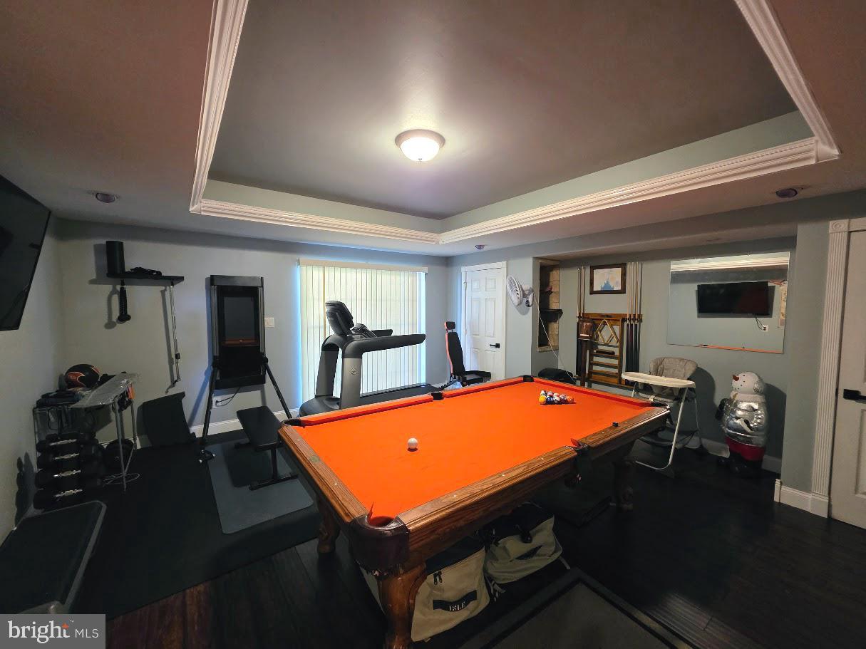 LOCUST POINT - Residential