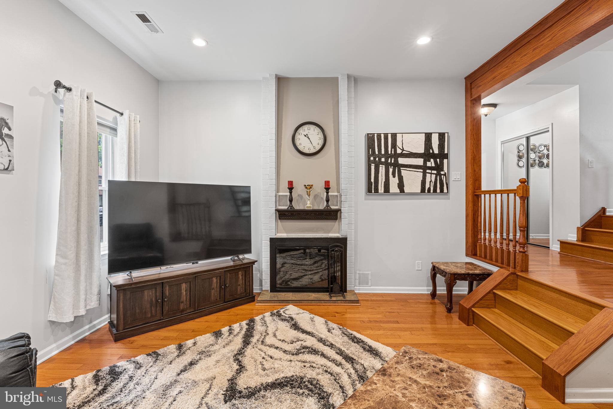 WOODLYN CROSSING - Residential