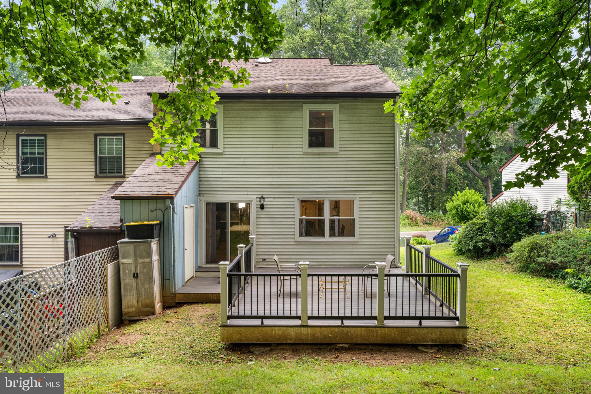 WOODLYN CROSSING - Residential
