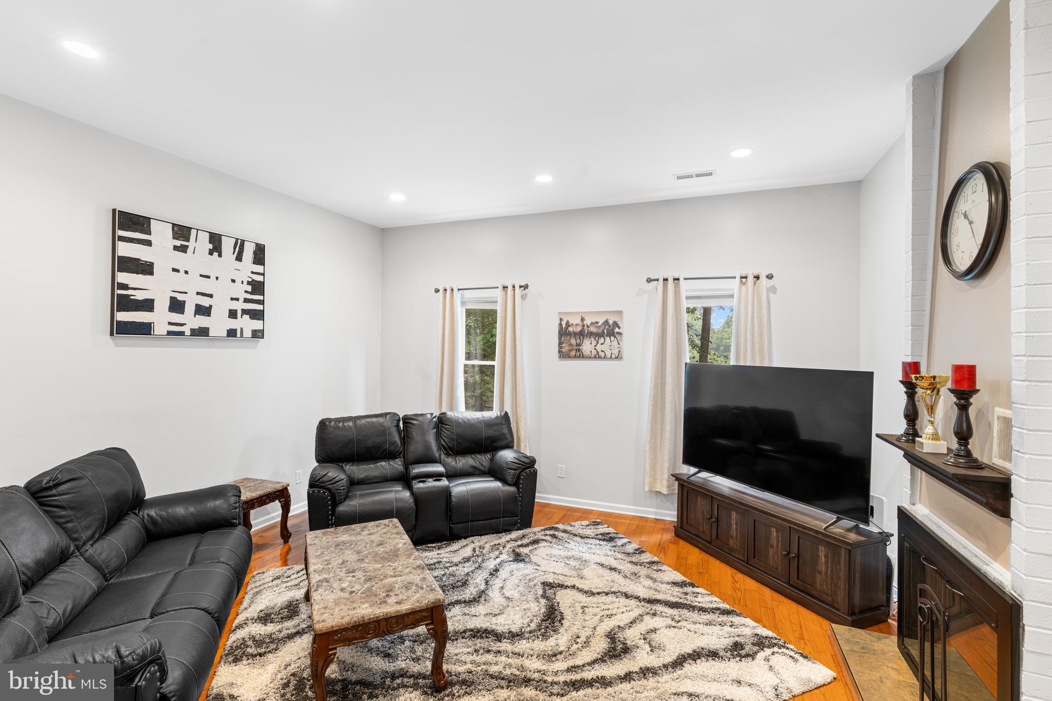 WOODLYN CROSSING - Residential
