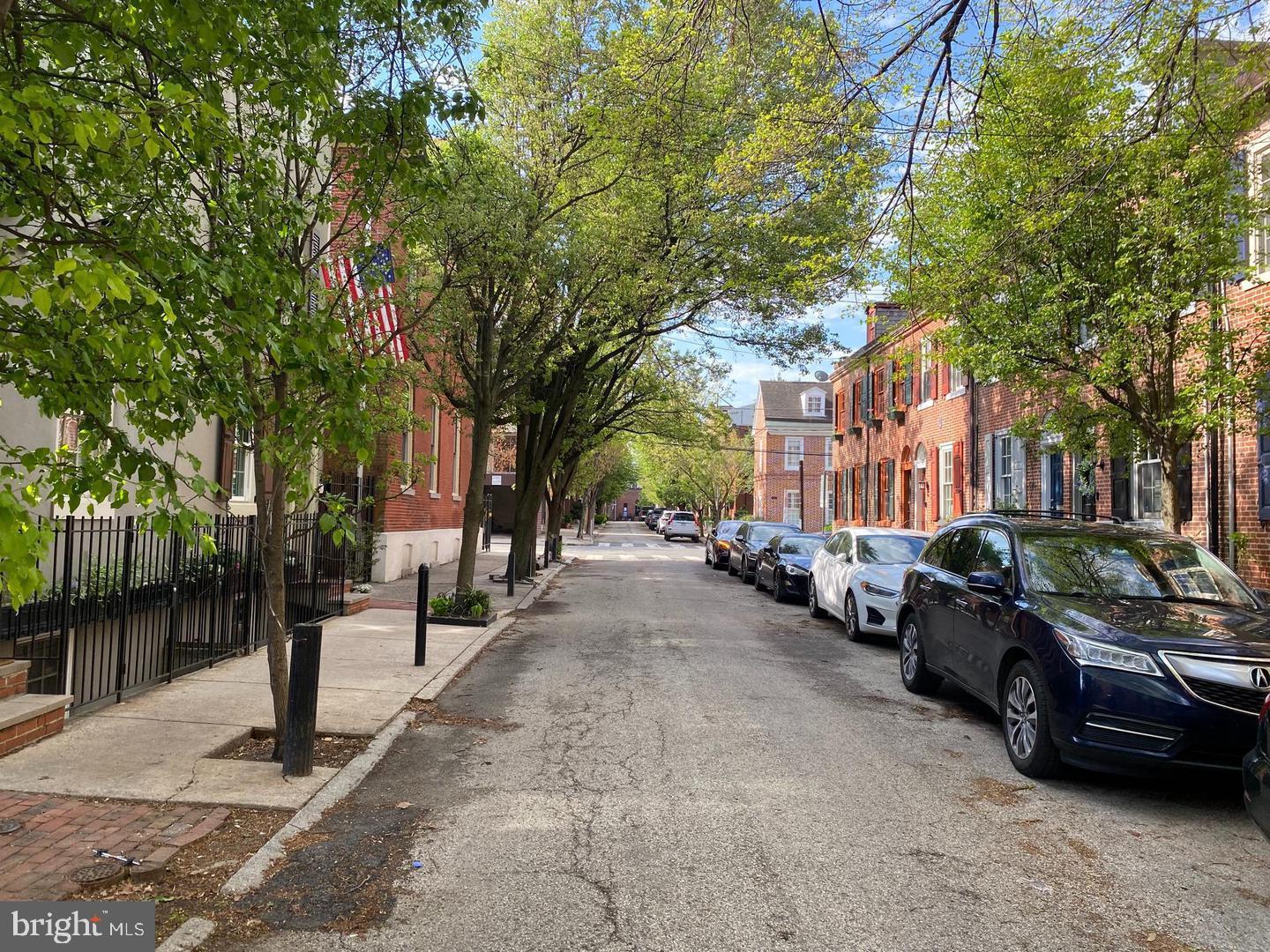 QUEEN VILLAGE - Residential Income