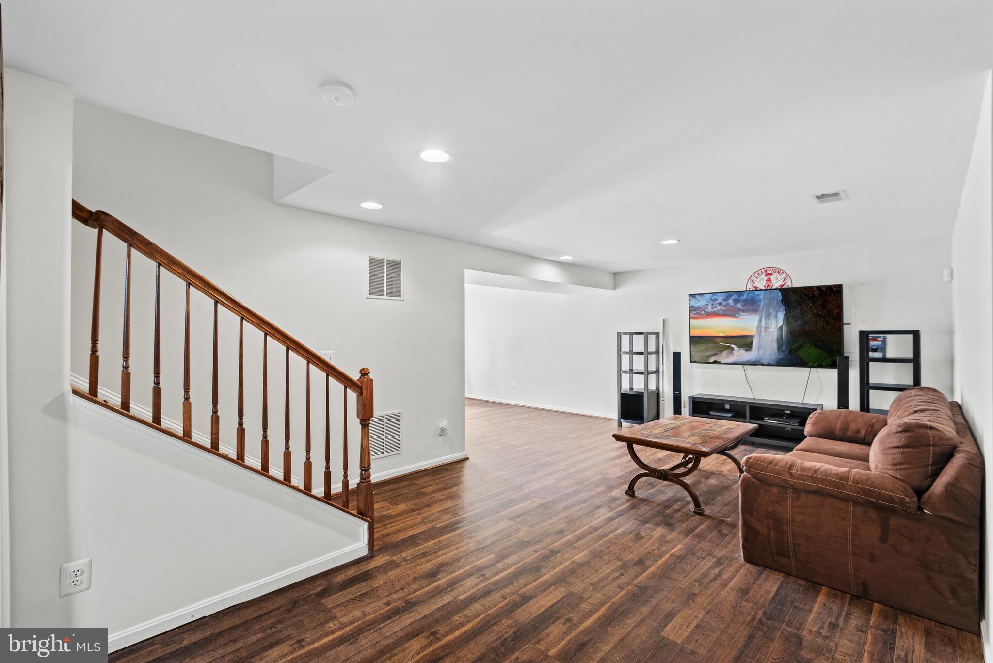 SOMERSET - Residential