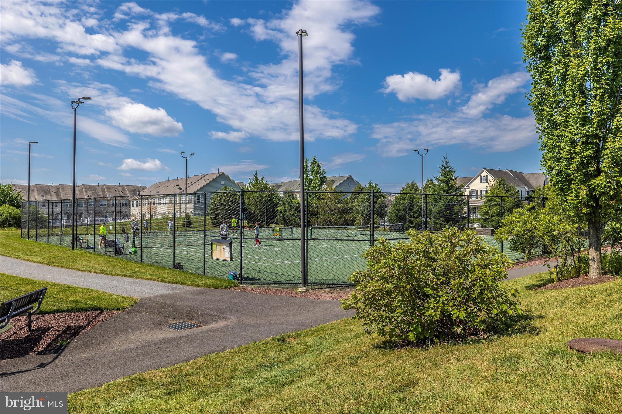 VILLAGES OF URBANA - Residential Lease