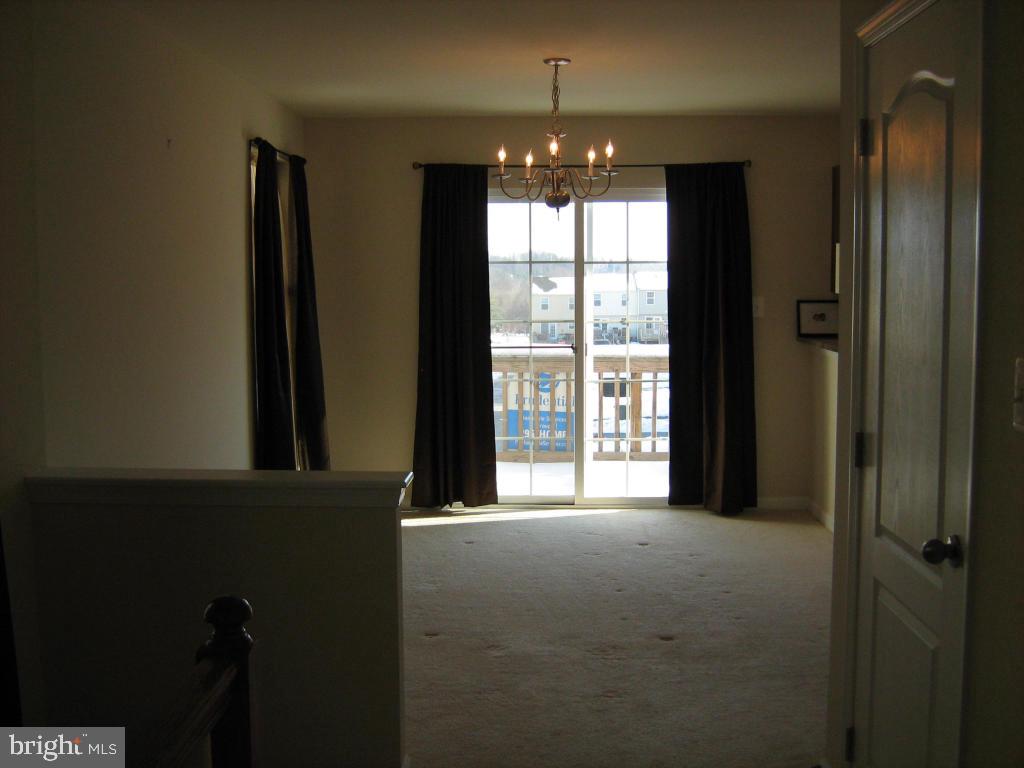 HAWTHORNE RIDGE - Residential
