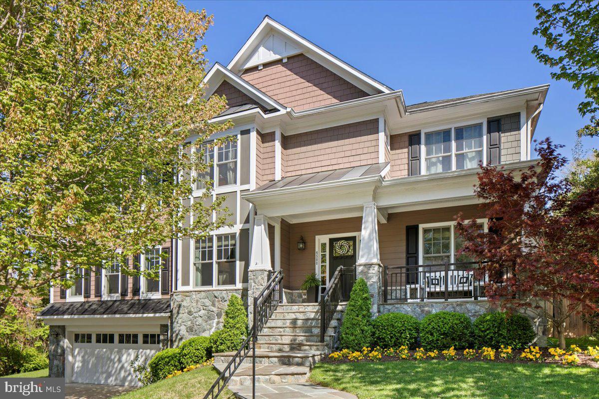 GOLF CLUB MANOR - Residential