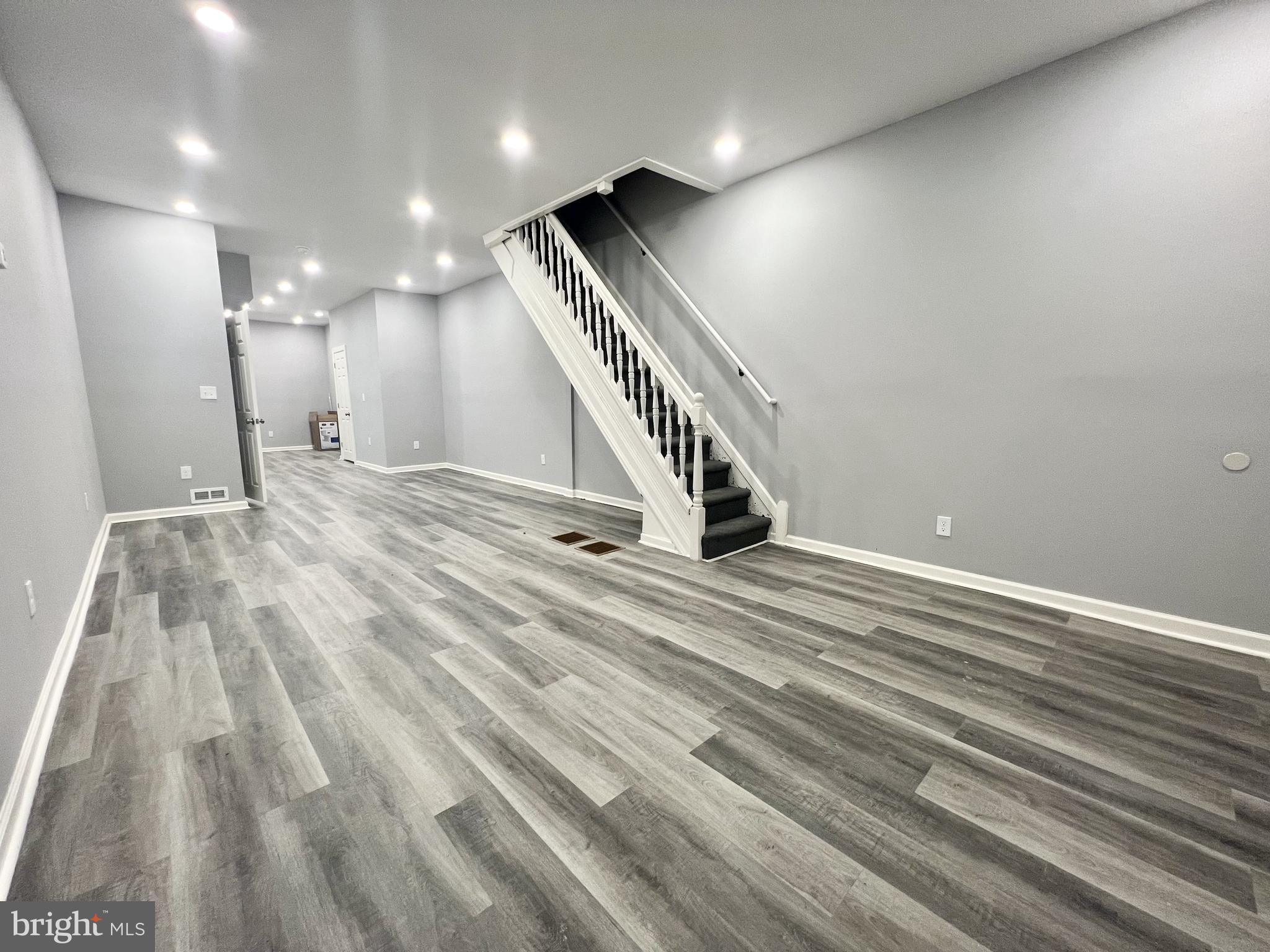 CARROLL PARK - Residential Lease