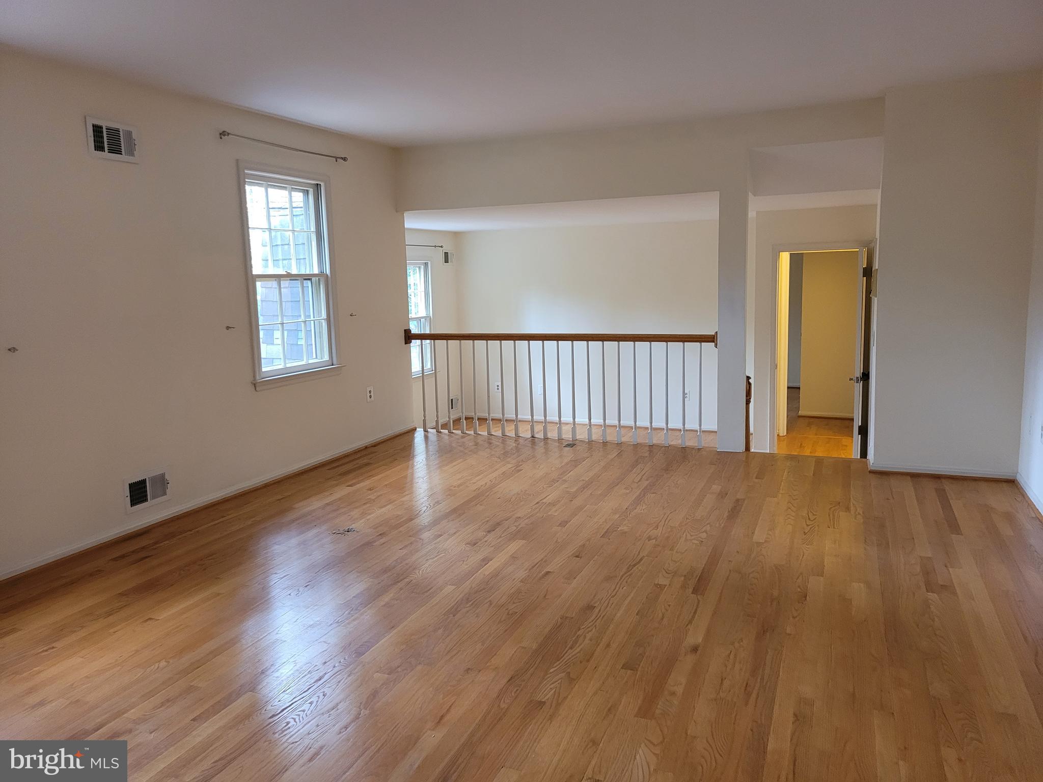 STRATTON COMMONS - Residential Lease