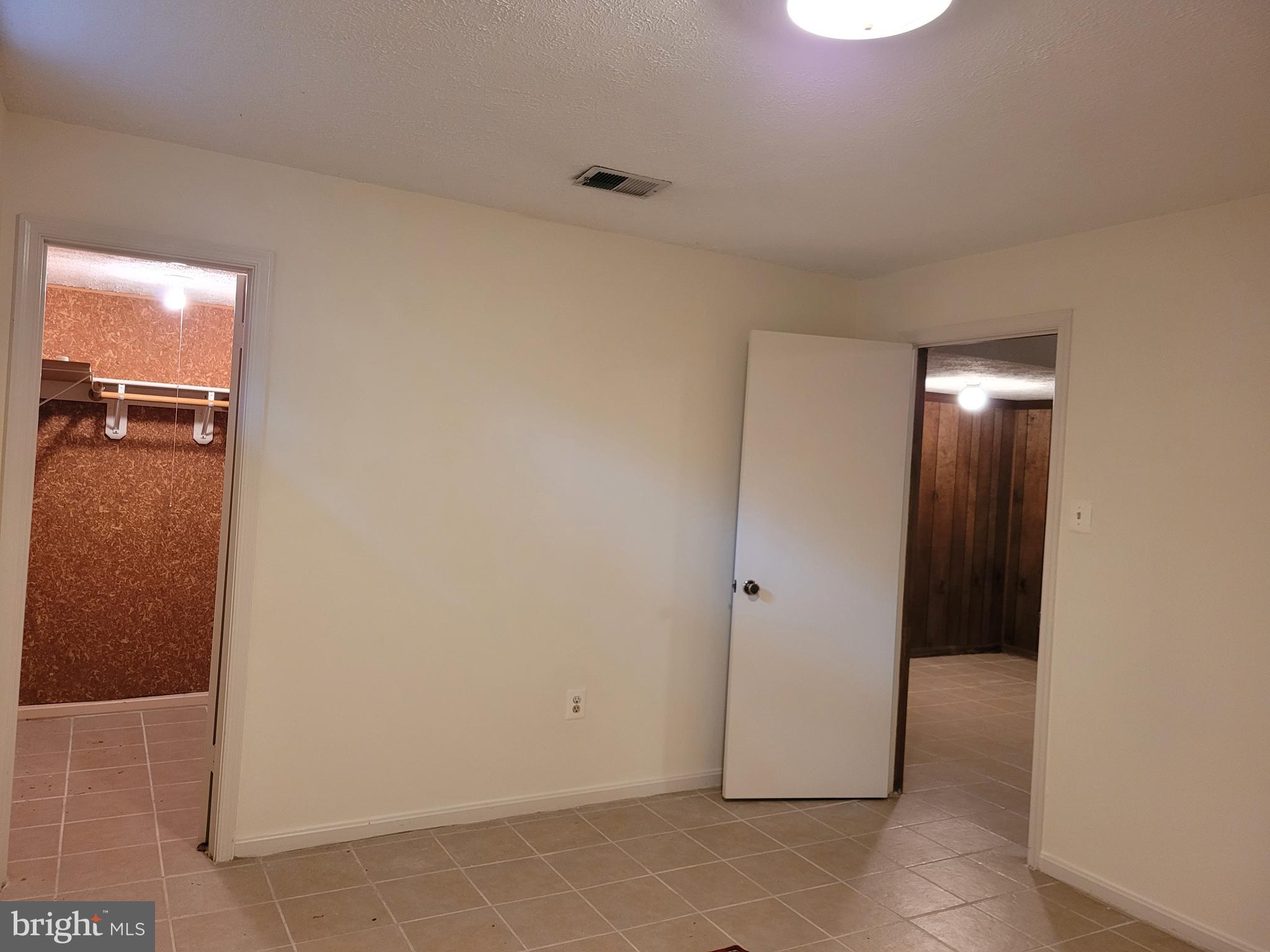 STRATTON COMMONS - Residential Lease